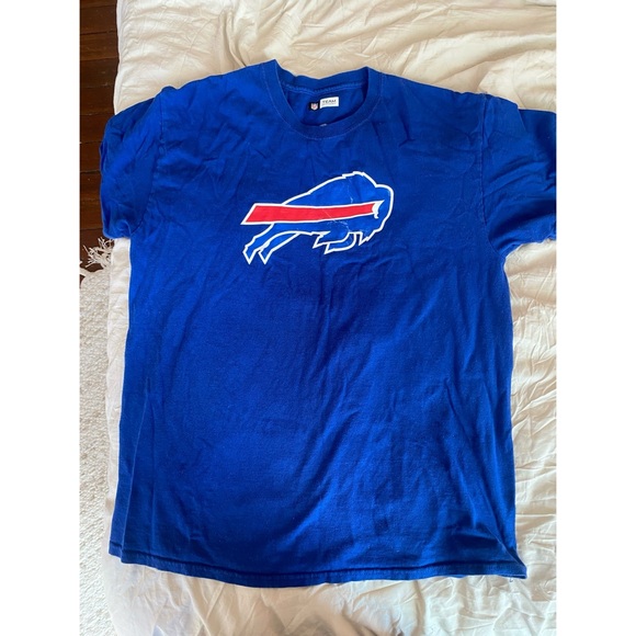 NFL Bills t shirt 🦬 - Picture 1 of 4